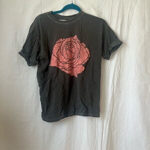 dark gray graphic tee shirt